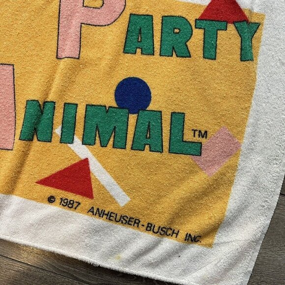 Vintage 80s Bud Light Spuds Mackenzie Party Animal  Huge Towel Budweiser 50X65 - Picture 2 of 8